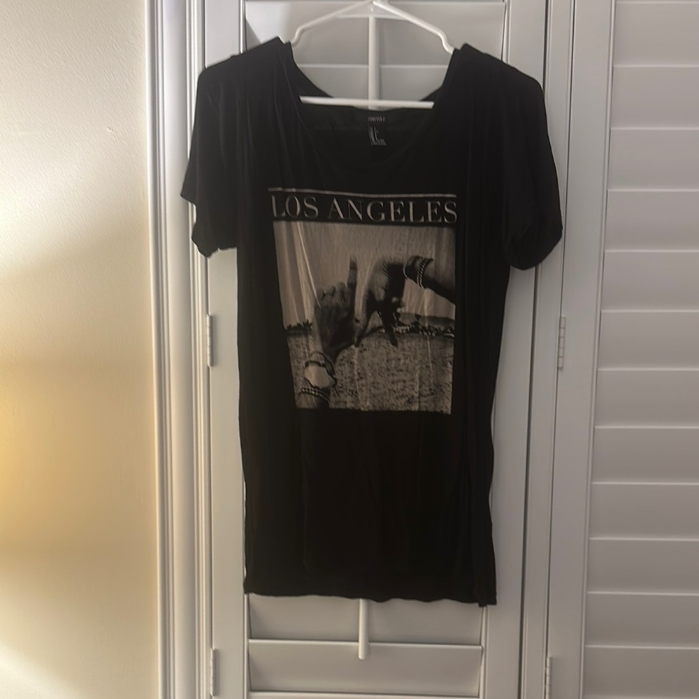 Forever 21 T-shirt